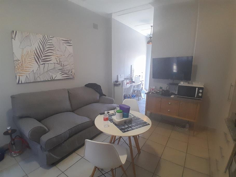 1 Bed Loft, Woodstock - Thumbnail 2