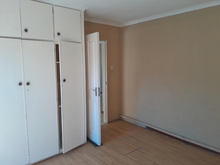 2 Bed Apartment, Simon's Town - Thumbnail 6