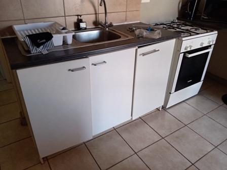 4 Bed House, Stellenbosch - Thumbnail 3