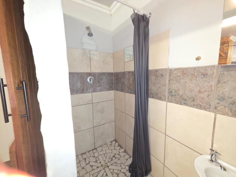 2 Bed Apartment, Strand - Thumbnail 6