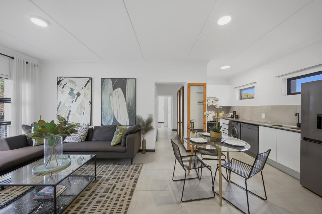 6 Bed House, Bishopscourt - Thumbnail 9