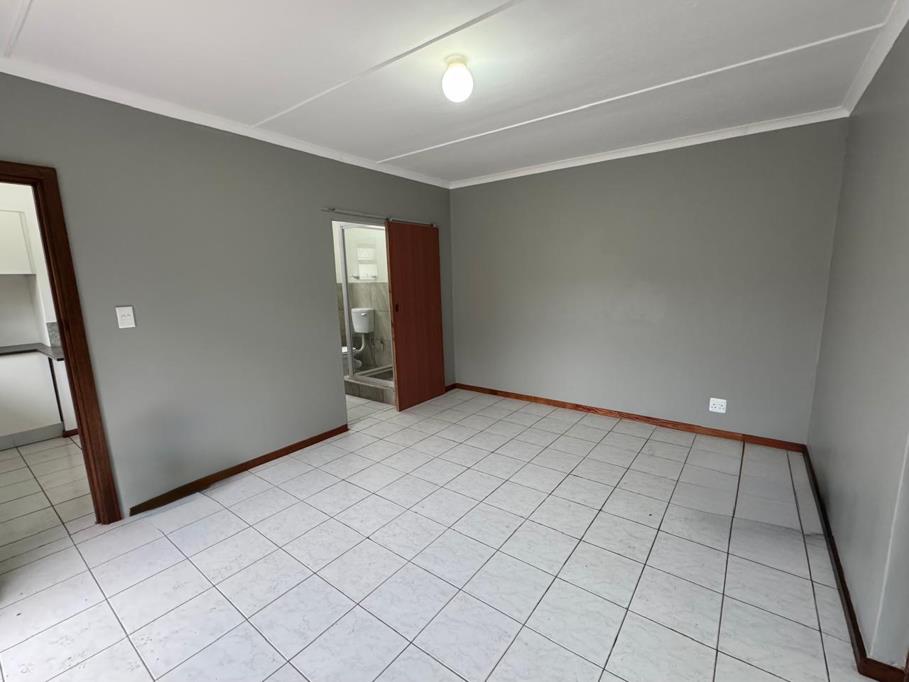 Industrial Warehouse, Pinetown - Thumbnail 2