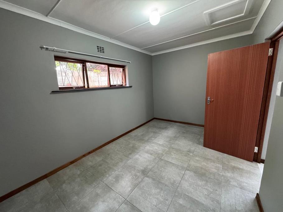 Industrial Warehouse, Pinetown - Thumbnail 8