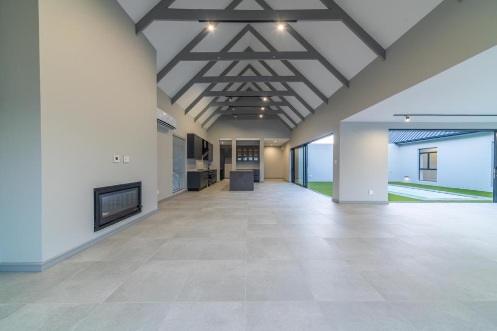 3 Bed House, Newlands - Thumbnail 3