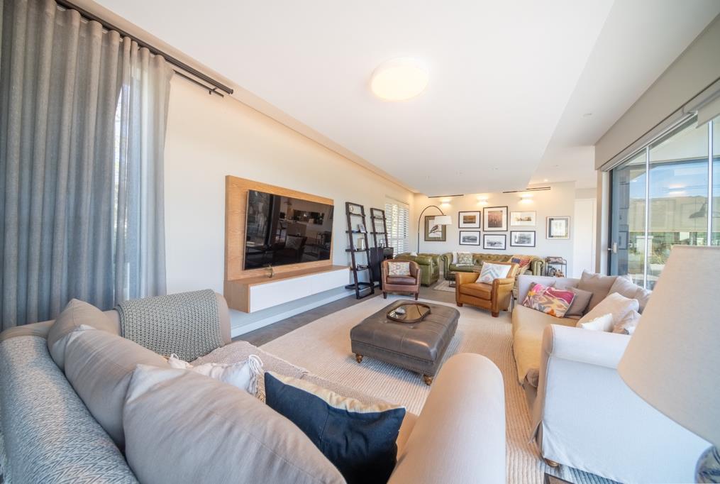 3 Bed Apartment, V&A Waterfront - Thumbnail 3