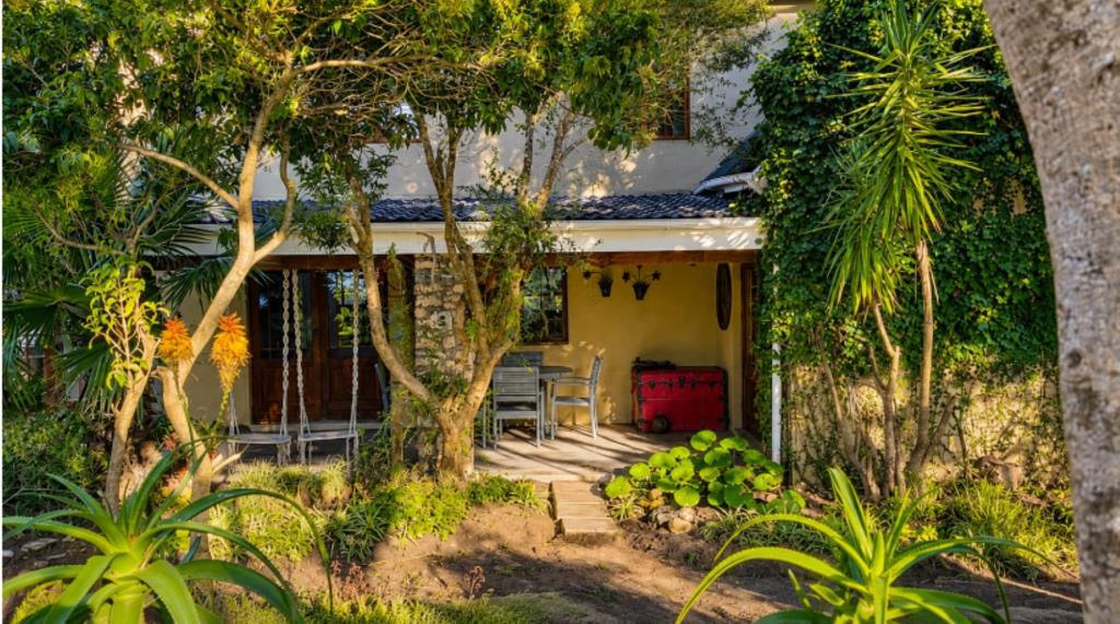 3 Bed Penthouse, Bantry Bay - Thumbnail 5