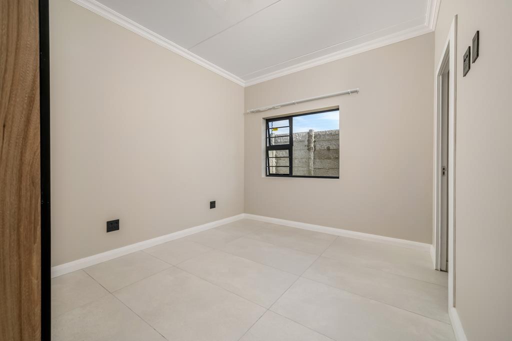 Retail Space, V&A Waterfront - Thumbnail 9