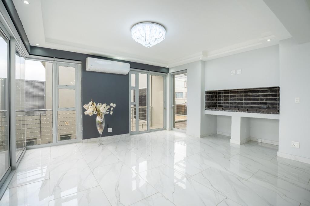 2 Bed Apartment, Claremont - Thumbnail 8