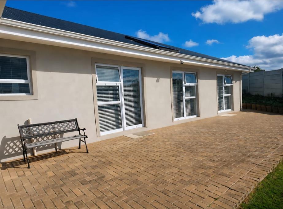 1 Bed Apartment, Oranjezicht - Thumbnail 8