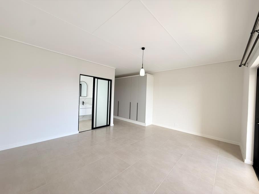 77 Keerom Street, Gardens - Thumbnail 7