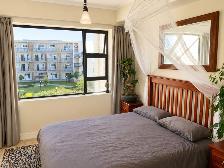 2 Bed Apartment, Green Point - Thumbnail 6