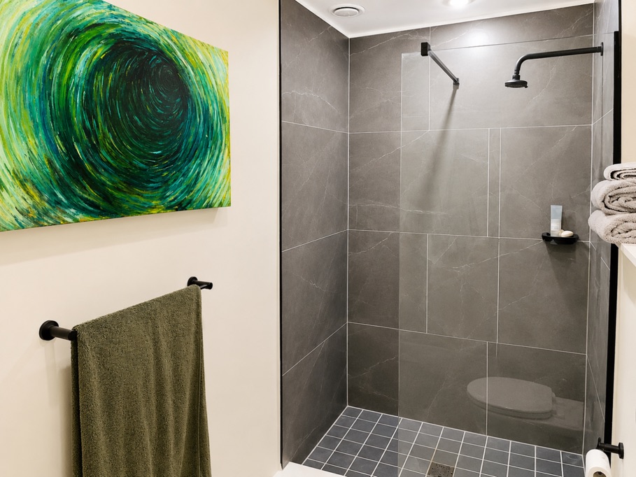 2 Bed Apartment, Green Point - Thumbnail 8