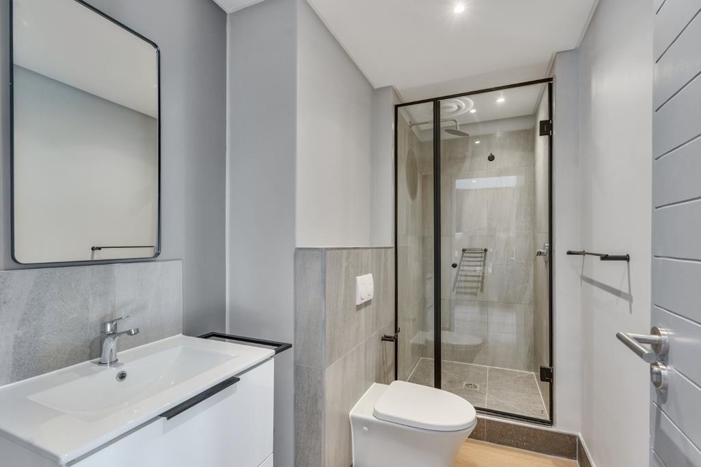 2 Bed Apartment, Clifton - Thumbnail 9