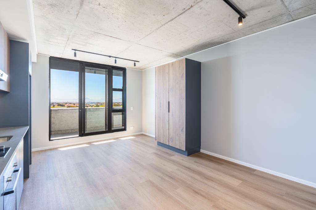 2 Bed Apartment, Observatory CT - Thumbnail 2