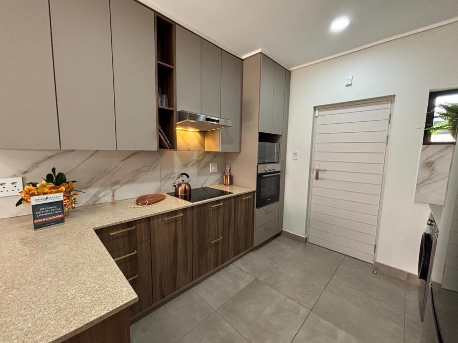 3 Bed House, Oranjezicht - Thumbnail 3