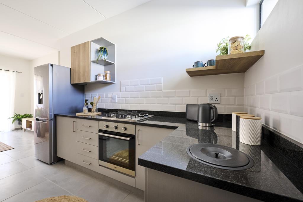 2 Bed Apartment, Tamboerskloof - Thumbnail 2