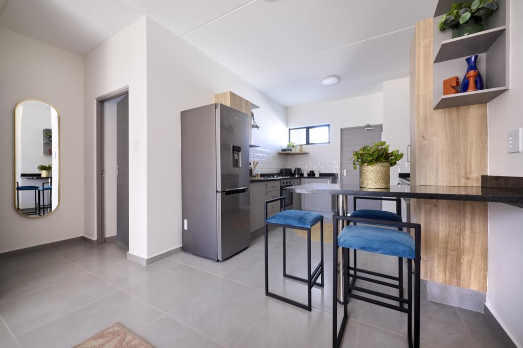2 Bed Apartment, Tamboerskloof - Thumbnail 5