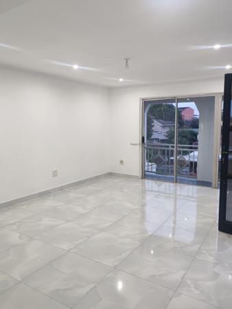 4 Bed Villa, Camps Bay - Thumbnail 3