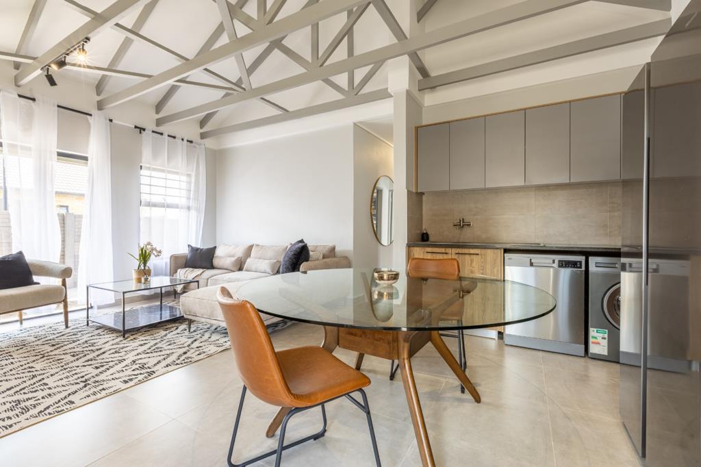 3 Bed Townhouse, Kenilworth - Thumbnail 3