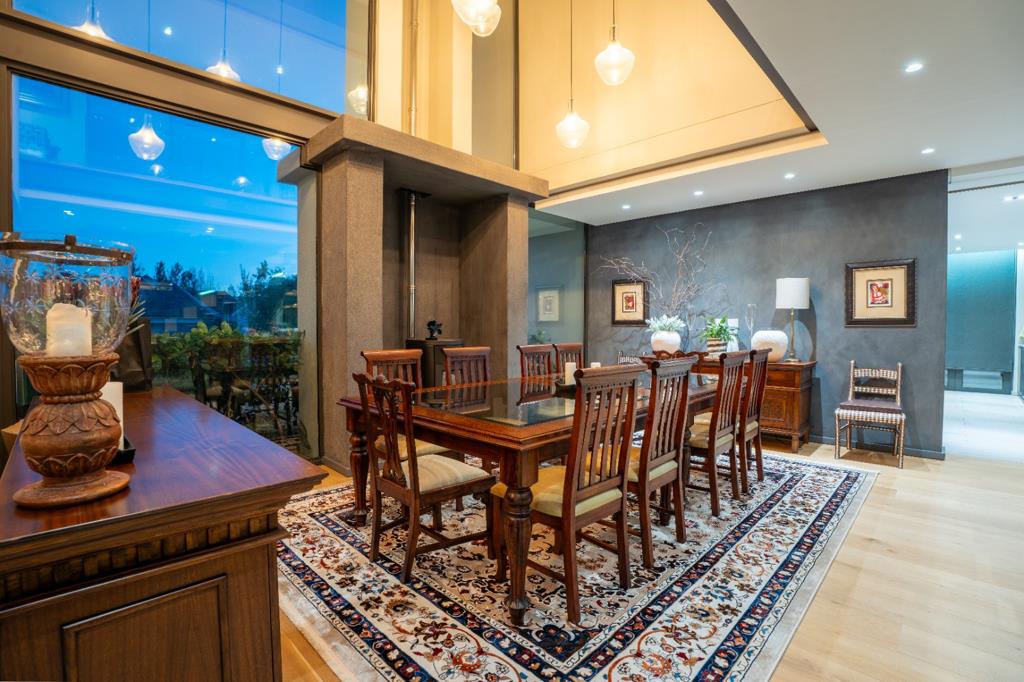5 Bed House, Franschhoek - Thumbnail 4