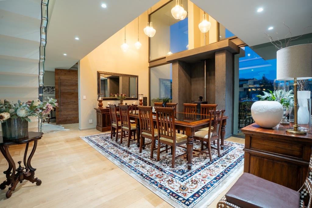 5 Bed House, Franschhoek - Thumbnail 5