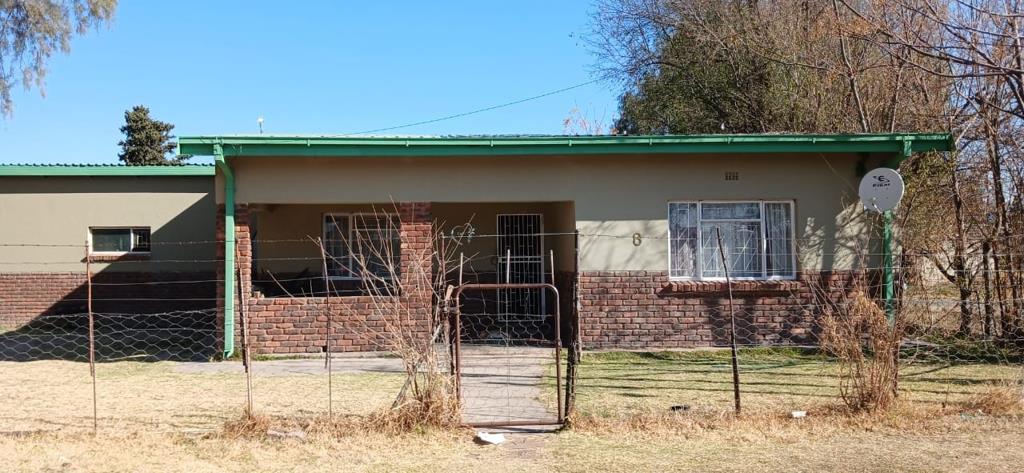 3 Bed House, Fish Hoek - Image 1
