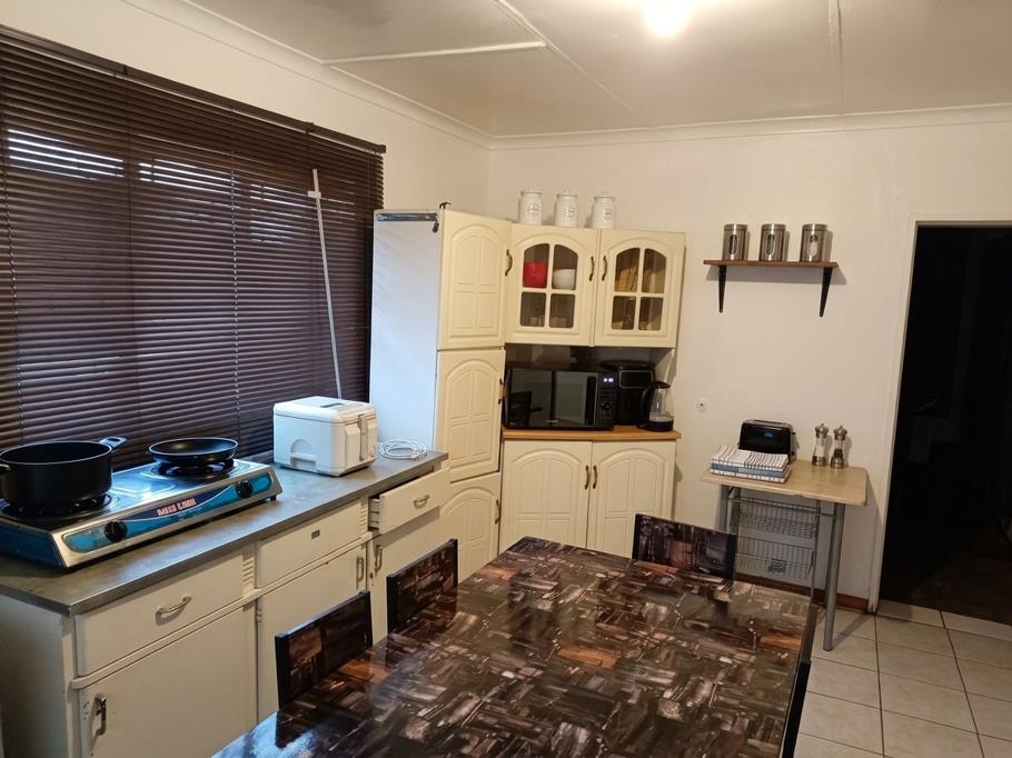 3 Bed House, Fish Hoek - Thumbnail 7