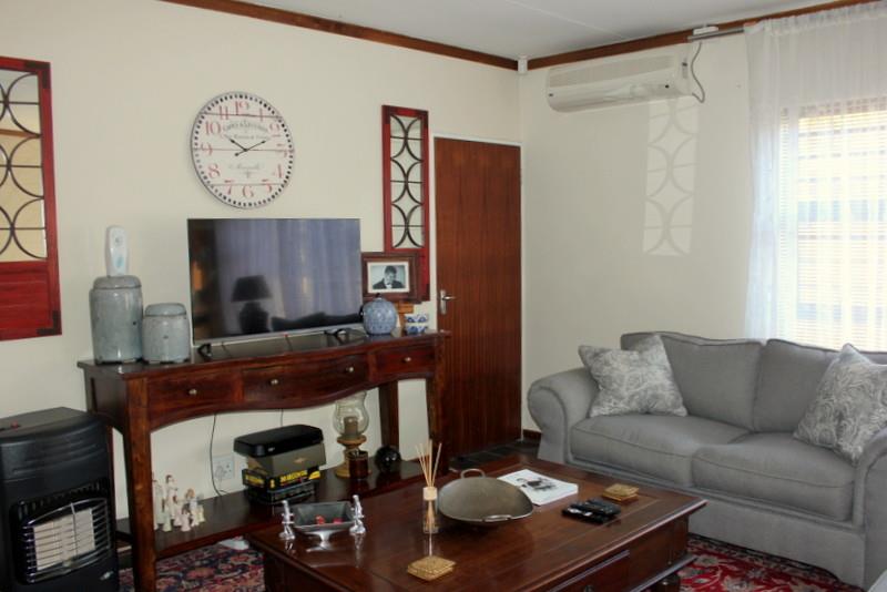 2 Bed Simplex, Centurion - Thumbnail 3