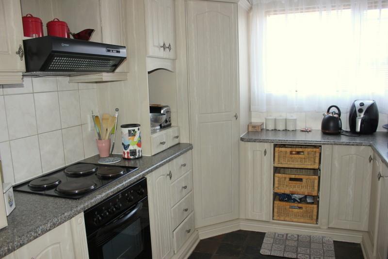 2 Bed Simplex, Centurion - Thumbnail 6