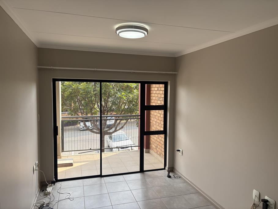 2 Bed Apartment, Claremont - Thumbnail 8