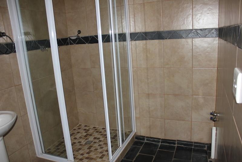 3 Bed Duplex, Umhlanga - Thumbnail 5