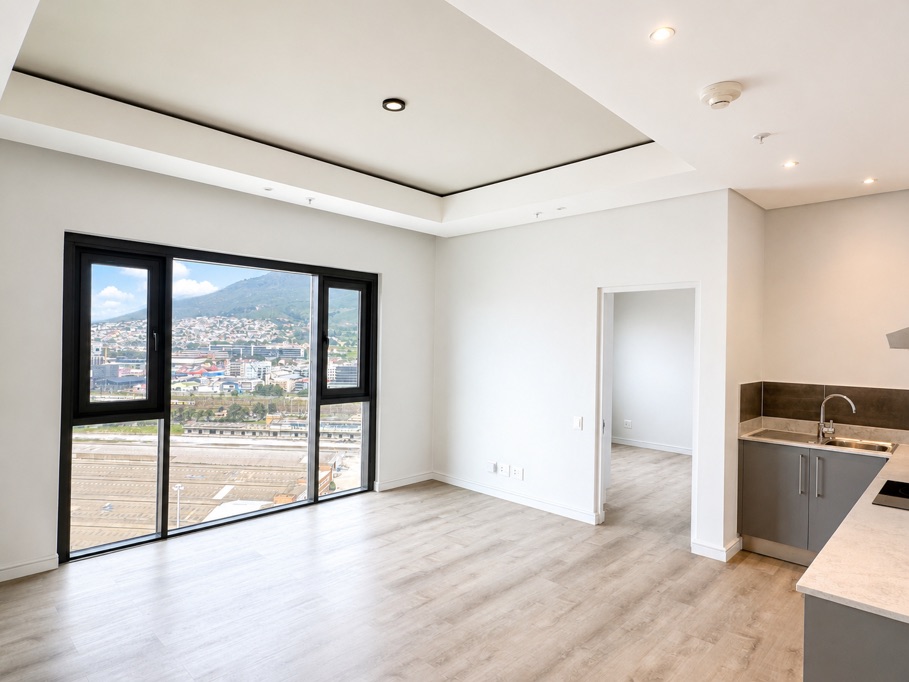 4 Bed House, Constantia - Image 1