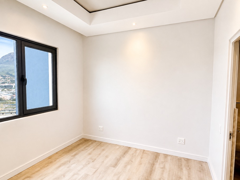 4 Bed House, Constantia - Thumbnail 6
