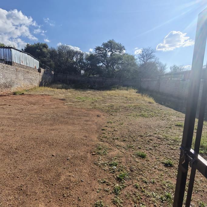 2 Bed Apartment, Bloubergstrand - Thumbnail 5