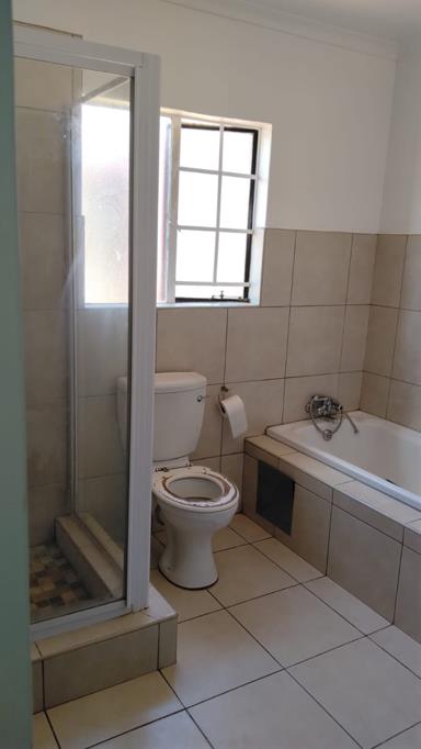 2 Bed Apartment, Century City - Thumbnail 6