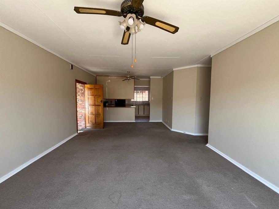 3 Bed House, Durbanville - Thumbnail 3