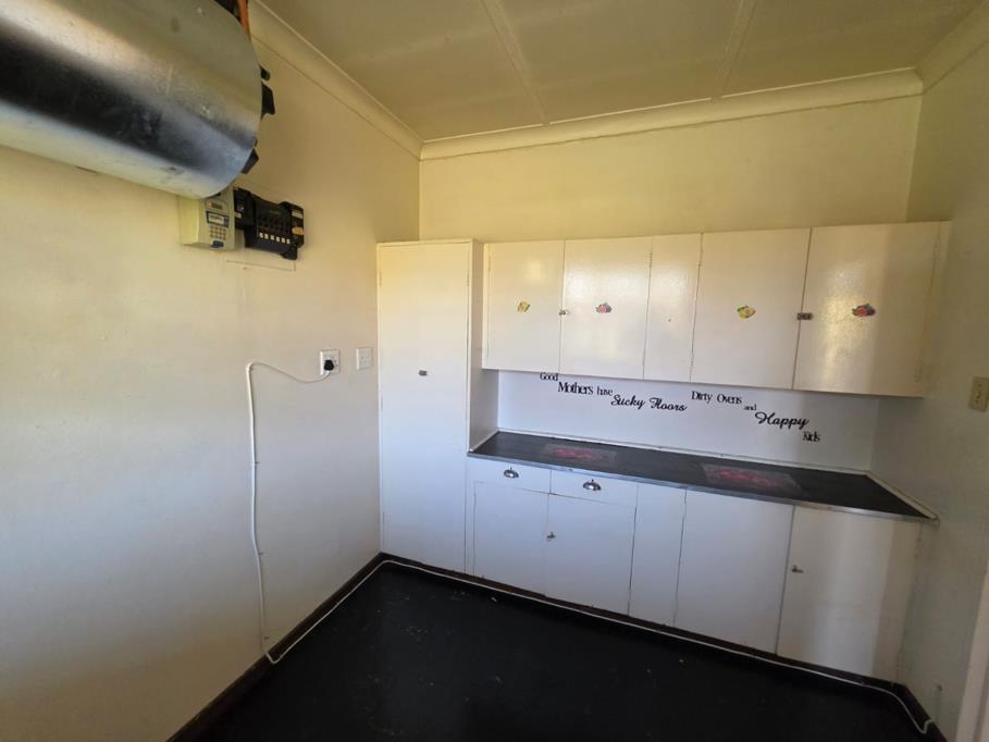 2 Bed Apartment, Bellville - Thumbnail 3