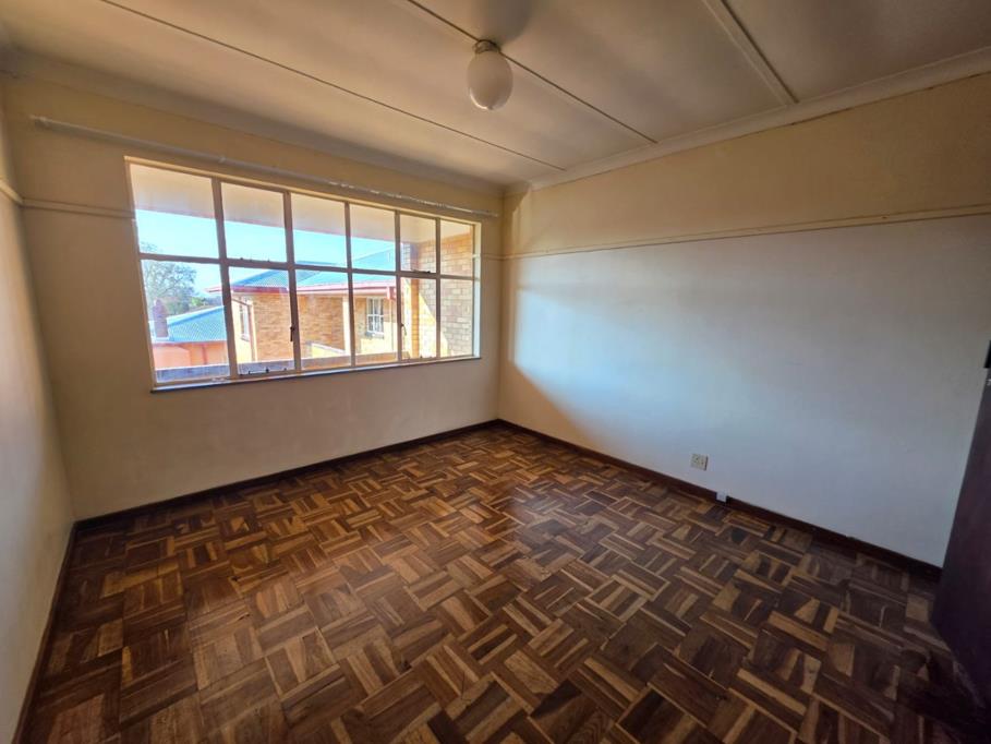 2 Bed Apartment, Bellville - Thumbnail 5