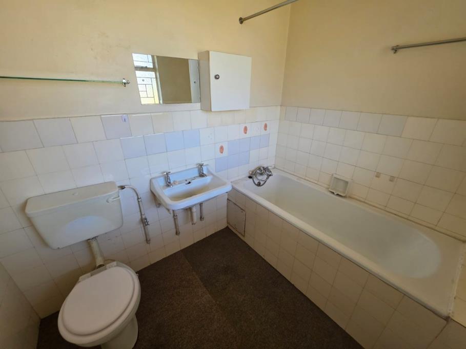 2 Bed Apartment, Bellville - Thumbnail 7