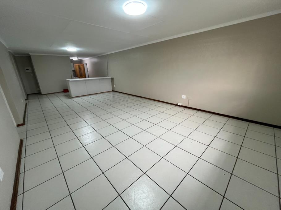 3 Bed House, Tokai - Thumbnail 7