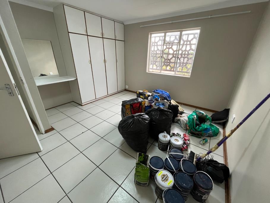 3 Bed House, Tokai - Thumbnail 9