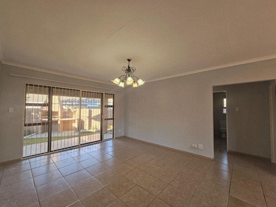 4 Bed House, Plattekloof - Thumbnail 6