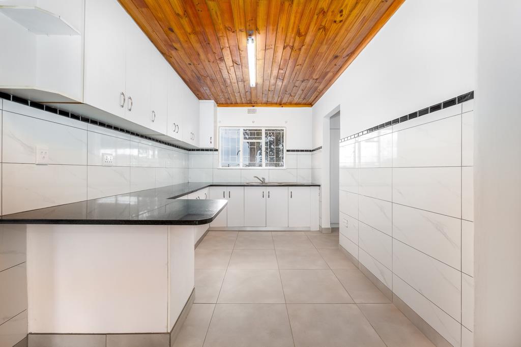 42 Ocean View, Camps Bay - Thumbnail 7