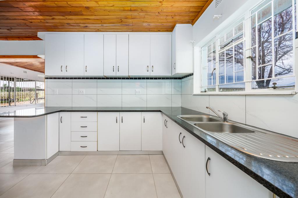42 Ocean View, Camps Bay - Thumbnail 8