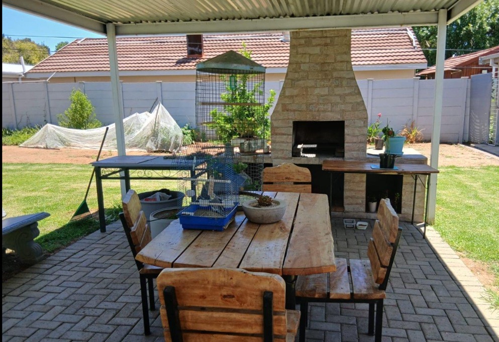 6 Bed Estate, Bishopscourt - Thumbnail 2