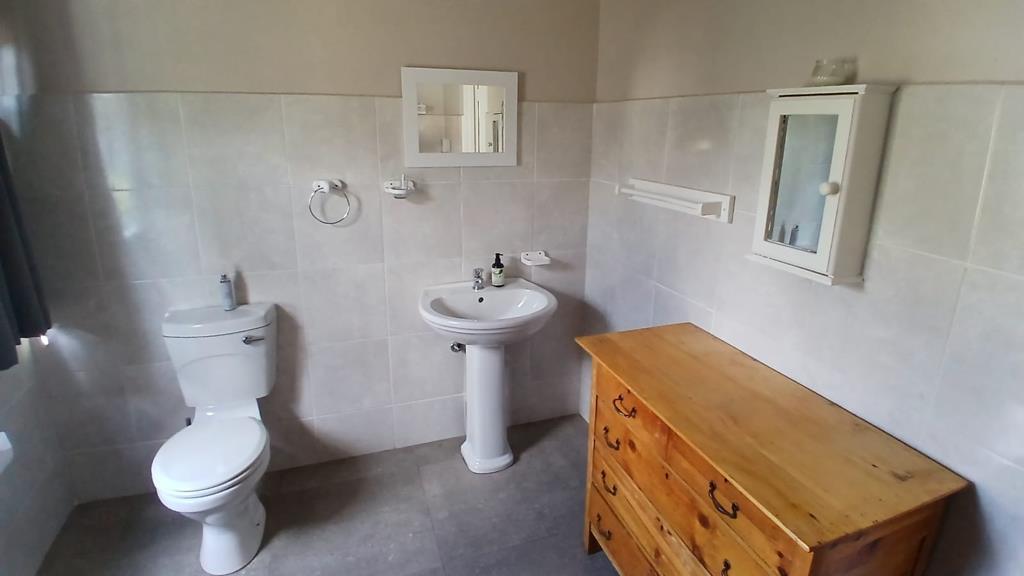6 Bed Estate, Bishopscourt - Thumbnail 8