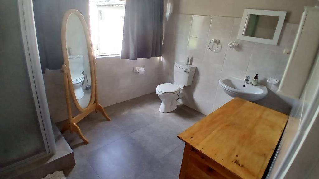 6 Bed Estate, Bishopscourt - Thumbnail 9