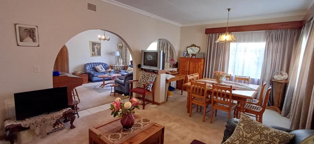 3 Bed House, Hermanus - Thumbnail 7