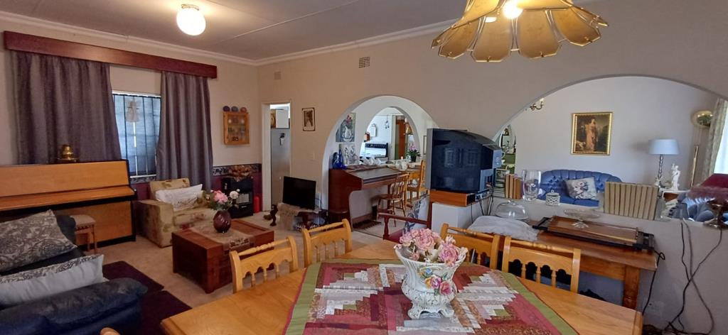 3 Bed House, Hermanus - Thumbnail 8