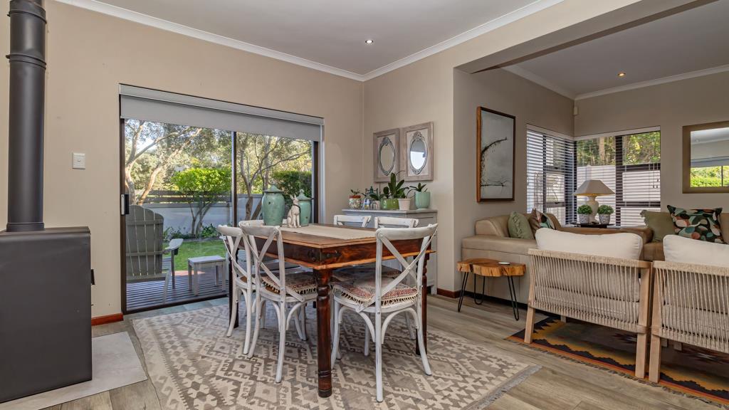 2 Bed Apartment, Sea Point - Thumbnail 9